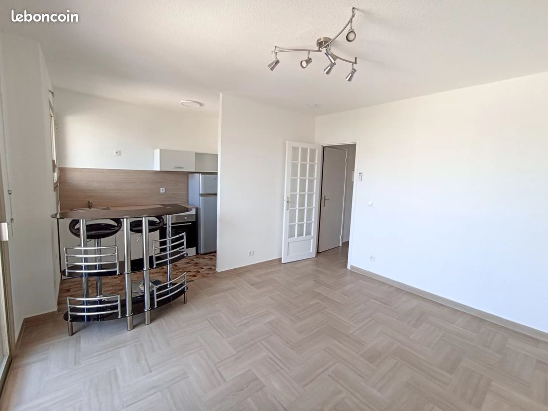 Appartement 1 pièce 32 m² · à Saint-Laurent-du-Var · 32 m² · 685 €/mois