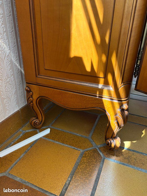 Vaisselier en bois style Louis XV (image 8)