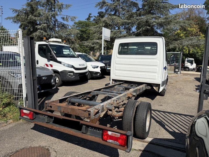Iveco DAILY 35C17 CHASSIS PX 11000 HT (image 4)