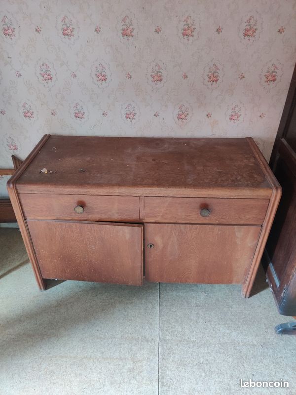 Commode (image 1)