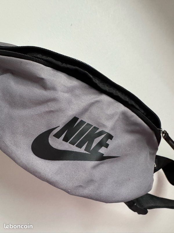 Sacoche Banane Nike grise Accessoires Bagagerie