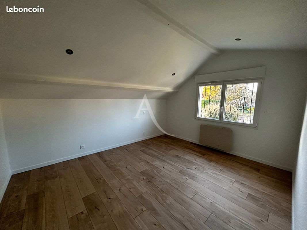 Maison a louer saint-medard-en-jalles - 5 pièce(s) - 89 m2 - Surfyn