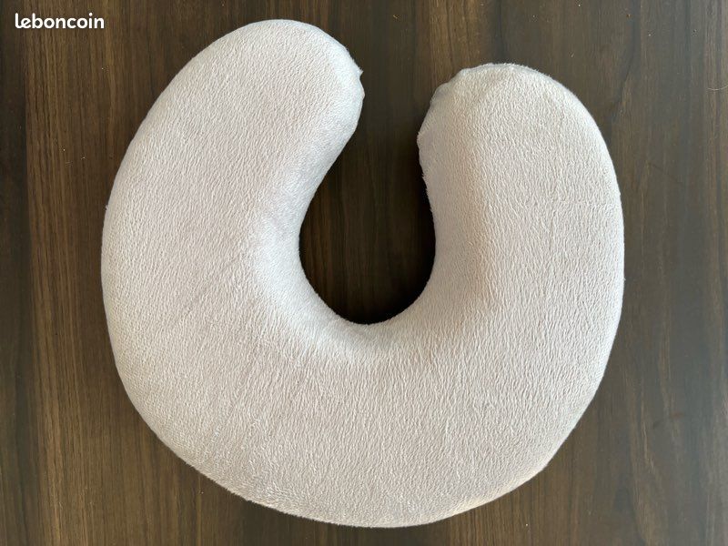 Coussin de voyage gris (image 2)