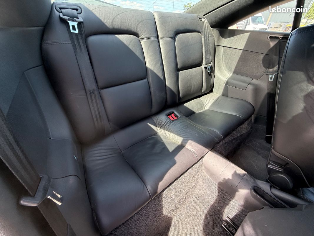 Audi tt coupe 1.8 t 180 ch - interieur cuir - radio - verrouillage centralise - (image 12)