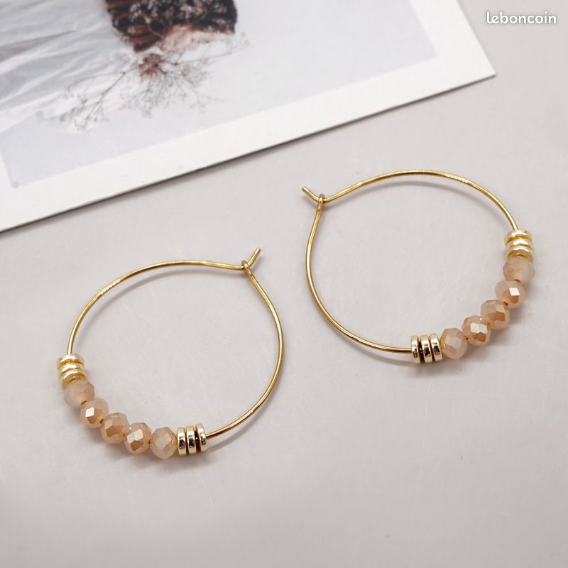 Boucles d'oreilles créoles 3 cm diamètre acier inoxydable doré quartz BEIGE (image 1)