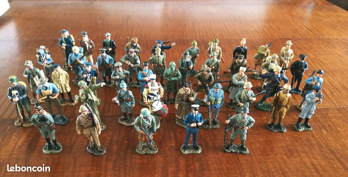 Lot De 29 Plombs De Pêche Anciens Ou Divers – Bon état Général
