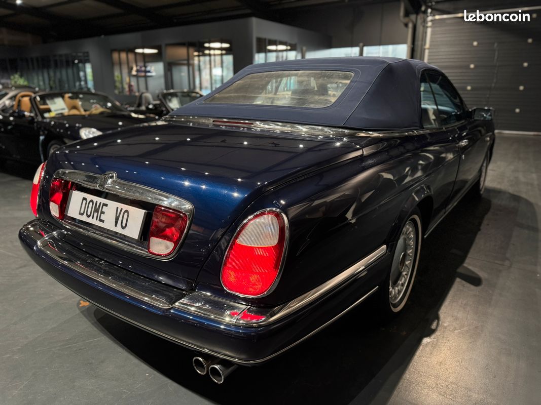 Rolls-Royce Corniche V8 6.8 V8 325 Ch BA Cabriolet Berline BVA 2001 4 Places (image 4)
