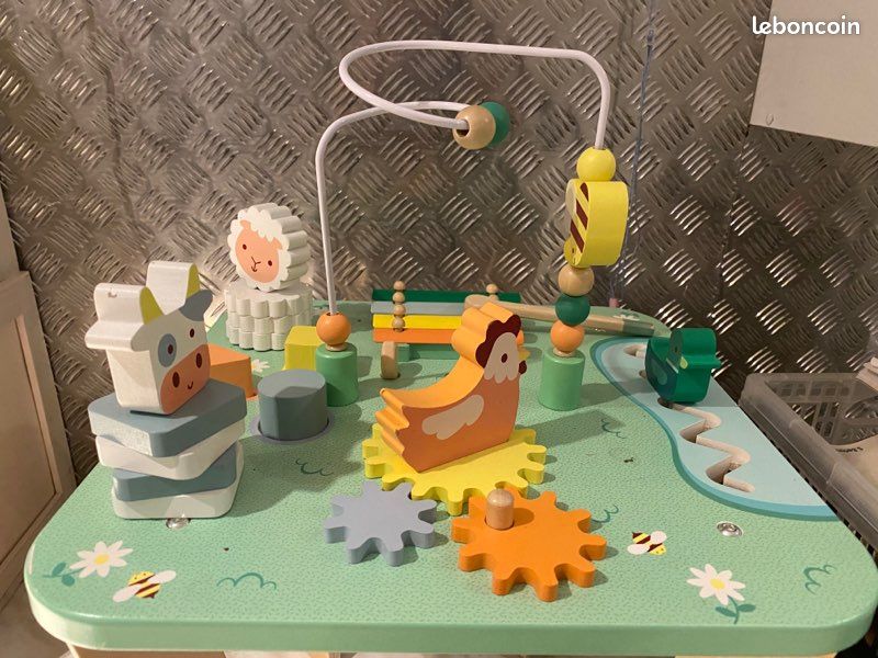 Table d’éveil et d’activité Janod enfant à partir de 12 mois (image 5)
