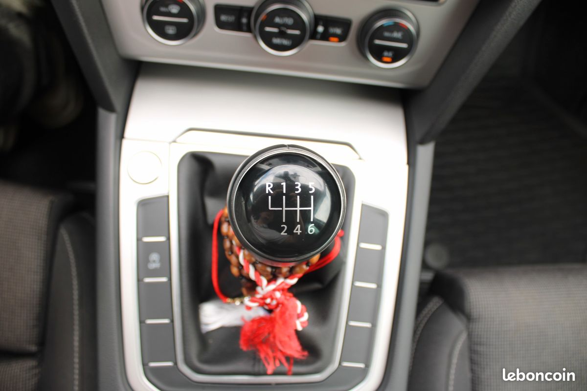 Volkswagen passat 2.0 tdi 150ch bluemotion connect - suivi complet - siège conducteur semi-électrique (image 21)