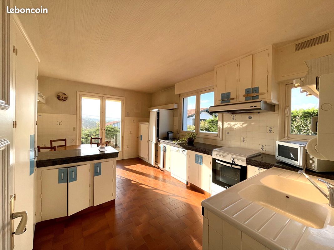 Maison 7 pièces 227 m² - Bidart 64210 (image principale 5)