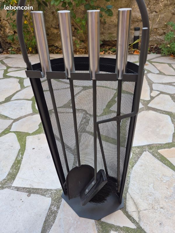 Serviteur ensemble accessoires cheminee (image 1)