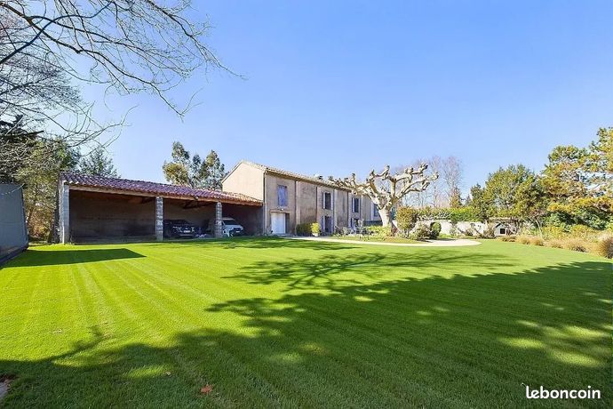 Mas 4 pièces 160 m²
