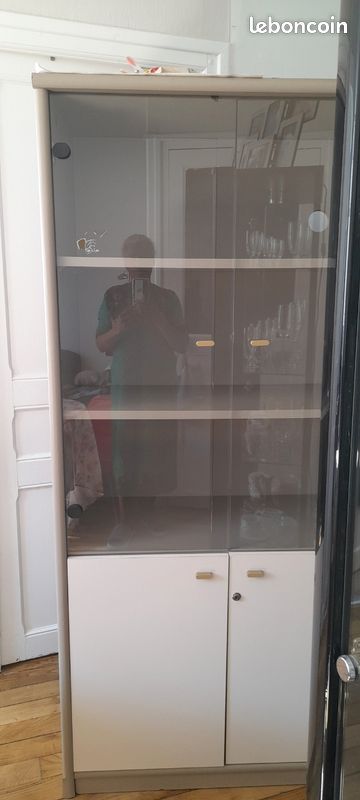 Vitrine (image 3)