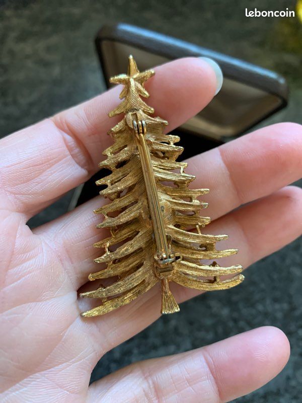 Broche Pin's Sapin Pierre Lang - Alliage Doré Et Strass, Signée PL, Occasion Très Bon état (comme Neuf), Idéal Cadeau