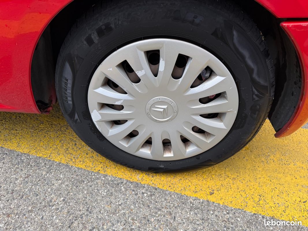 Citroën C2 1.4 i 75 CV / Ecran Navigation / CLIM / (image 12)