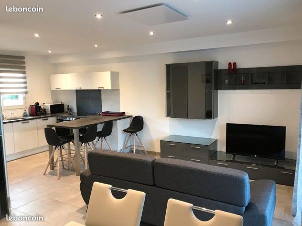 Maison 4 pièces 72 m² · à Roquefort-des-Corbières · 72 m² · 1 000 €/mois