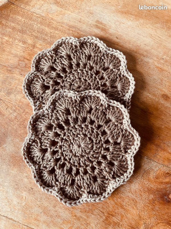Sous tasse (ou verre) au crochet (image 1)