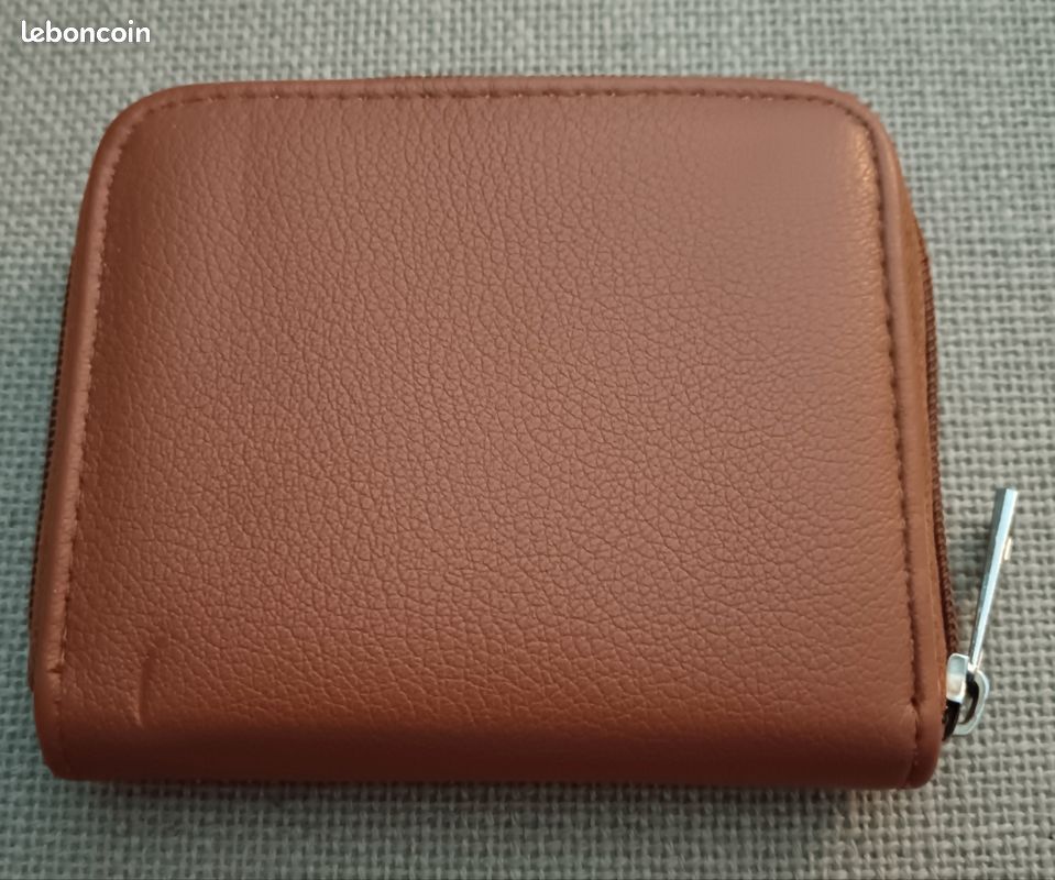 Portefeuille femme marron (image 1)
