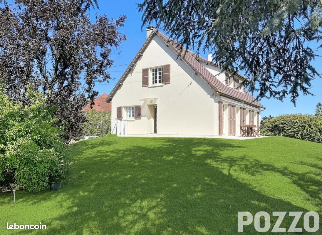 Maison 7 pièces 155 m² · à Condé-sur-Vire · 155 m² · 268 000 €