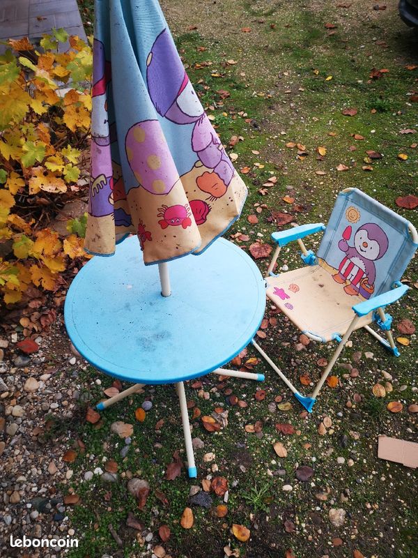 Table et chaise tchoupi (image 1)