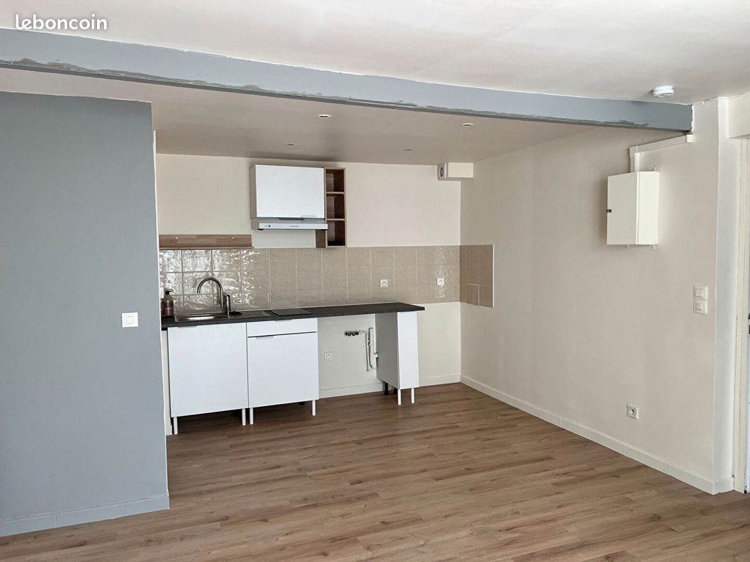 Appartement 1 pièce 27 m² · à Limay · 27 m² · 600 €