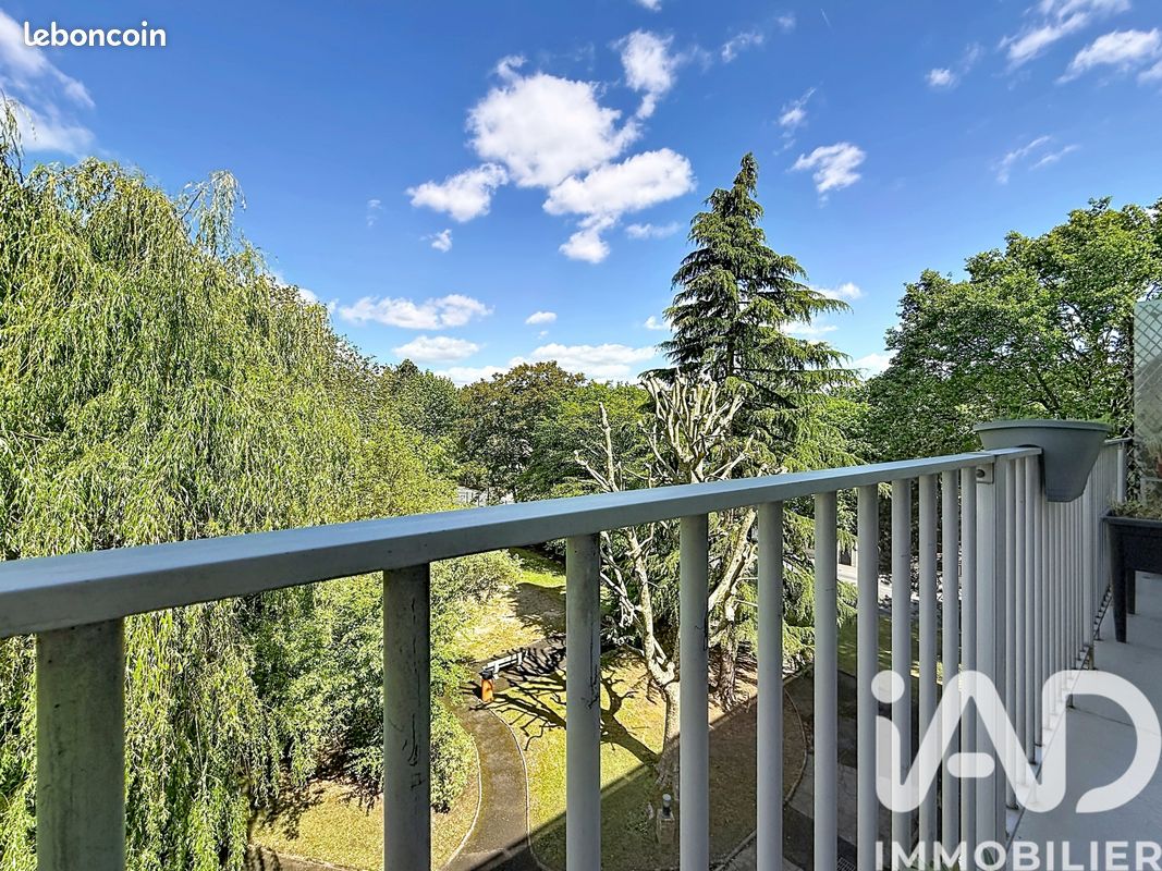Appartement 3 pièces 61 m² · à Le Plessis-Trévise · 61 m² · 220 000 €