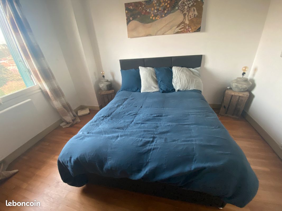 Sommier + tête de lit capitonés en tissu gris anthracite (image 8)