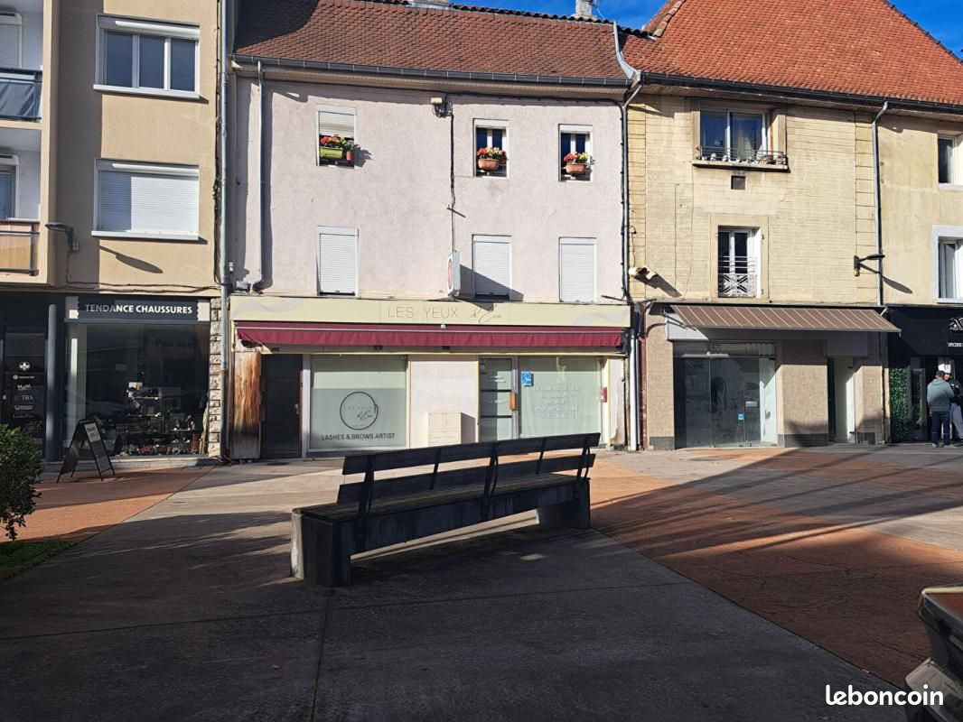Immeuble 9 pièces 170 m² · à La Tour-du-Pin · 170 m² · 249 000 €