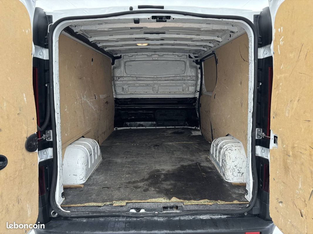 Renault trafic fgn l2h1 3000 kg blue dci 130 grand confort (image 18)