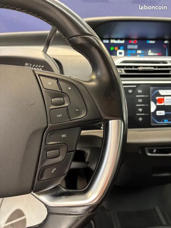 CITROEN C4 Picasso 2.0 HDI 150ch Exclusive - 2015 - Caméra de recul - Bluetooth - LED (image 16)