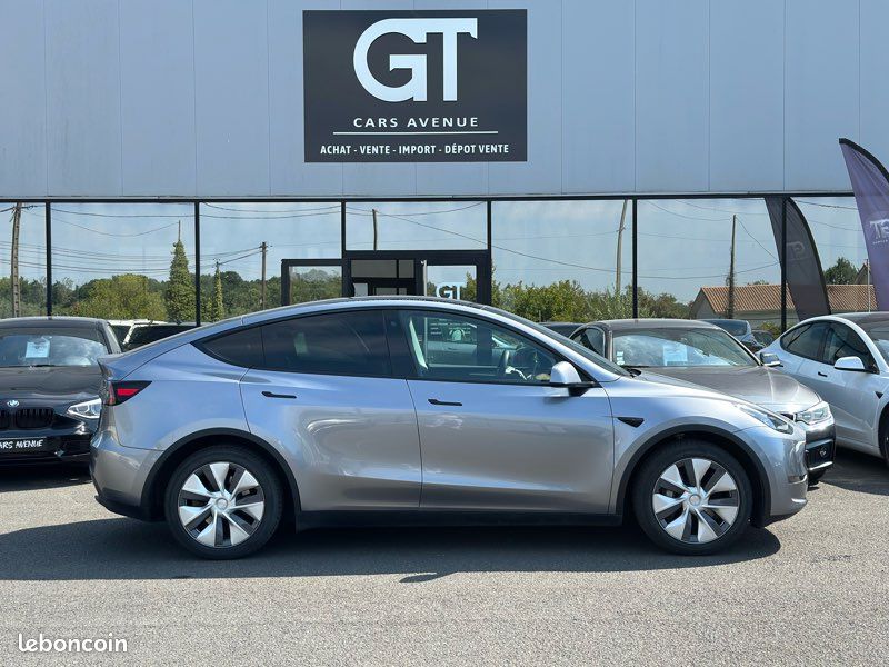 TESLA MODEL Y long range dual motor 440ch AWD 622km autonomie /2023/autopilot amélioré/ 1 ère main /véhicule français (image 3)