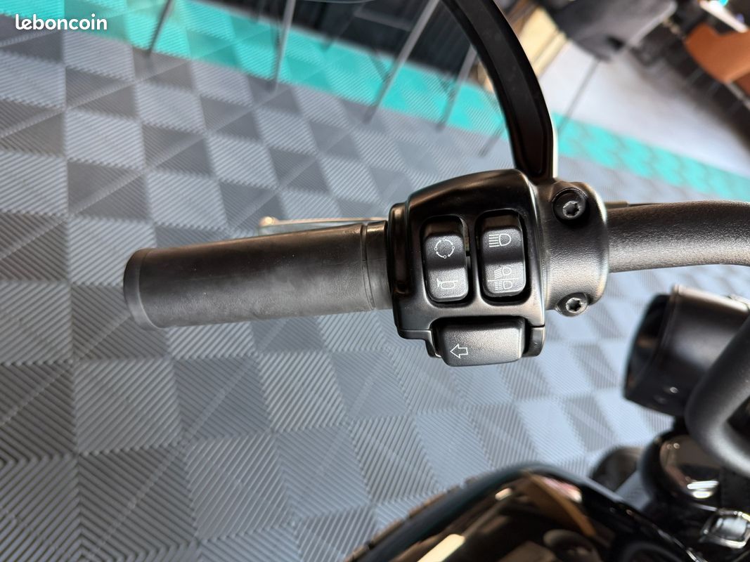 Harley davidson softail street bob 107 parfait etat (image 15)