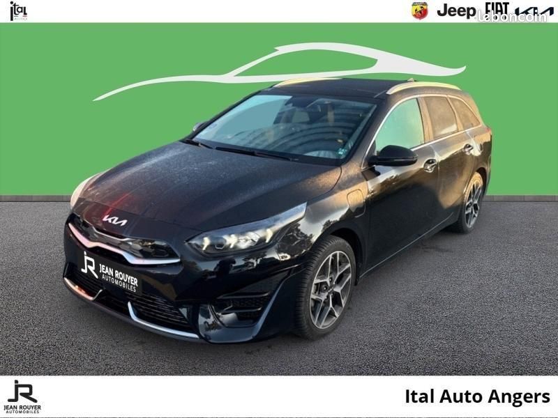 Kia Ceed SW 1.6 GDi 105ch + Plug-In 60.5ch Premium DCT6/Pack SECU (image 1)