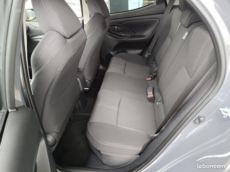 Toyota Yaris 116h Design 5p MY26 (image 11)