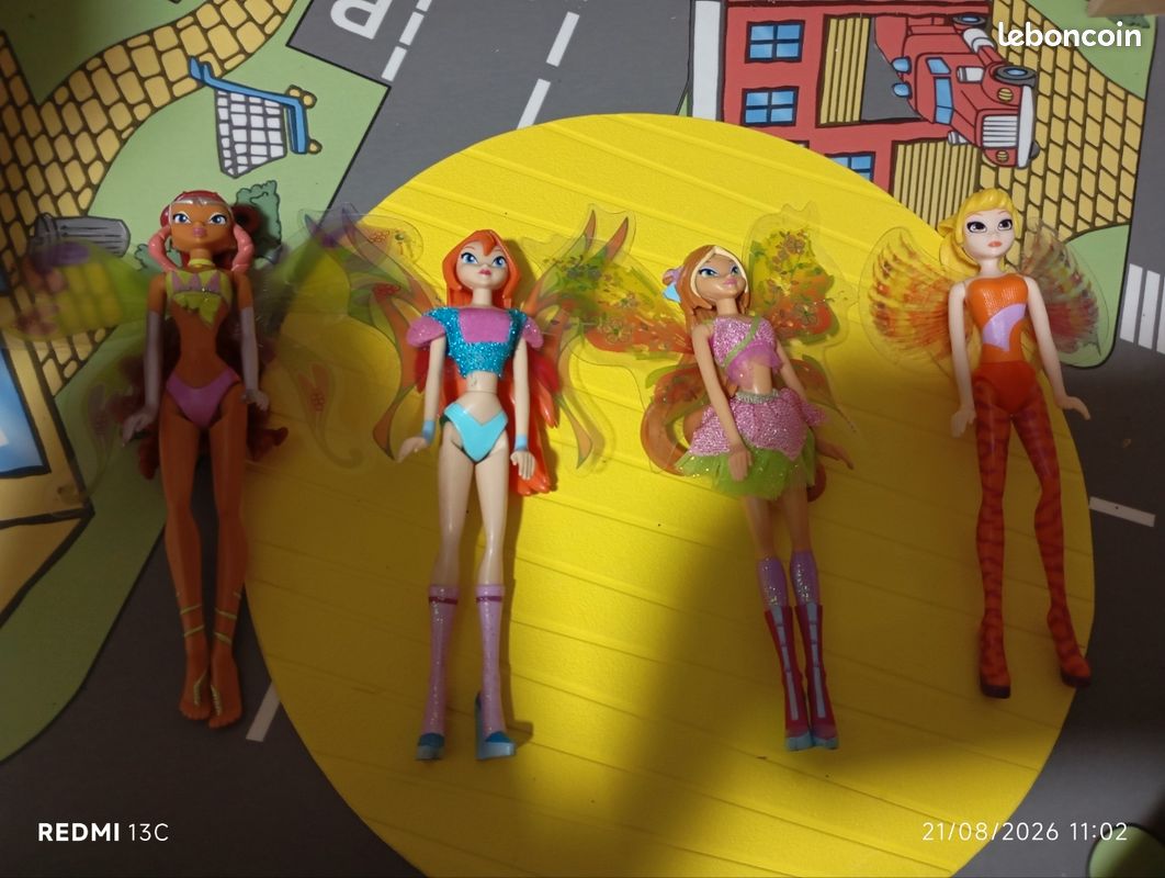 Lot de poupées Winx (image 2)