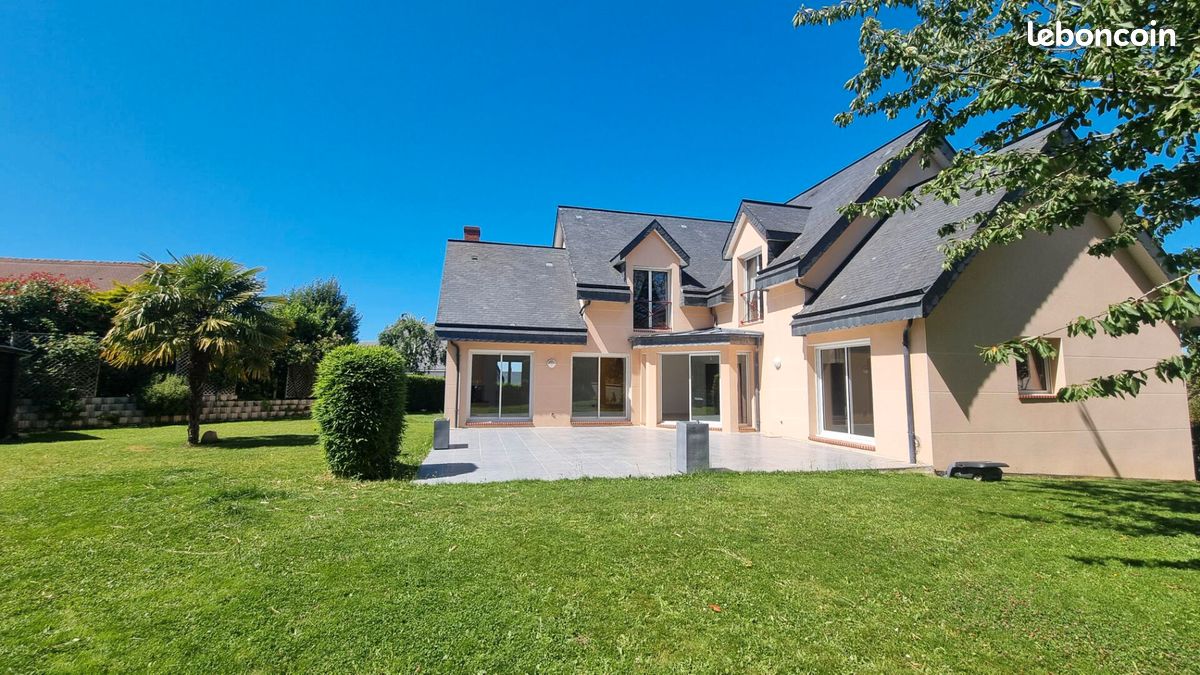 Maison 7 pièces 225 m² · au Mesnil-Esnard · 225 m² · 690 000 €
