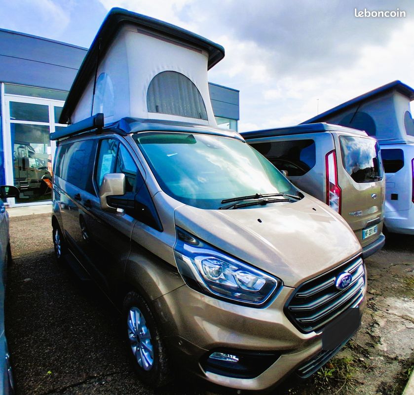 Occasion 0 km Fourgon Van toit relevable Laika F100+ Urban sur Ford Transit Connect 150 cv Boite Auto + 6 places carte grise + Chauffage Webasto + Store + Jantes alus + 4 couchages (image 1)