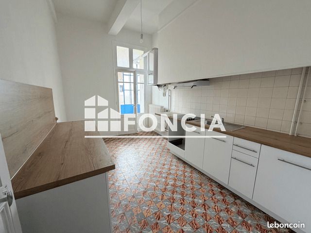 Appartement 4 pièces 119 m² · à Béziers · 119 m² · 898 €