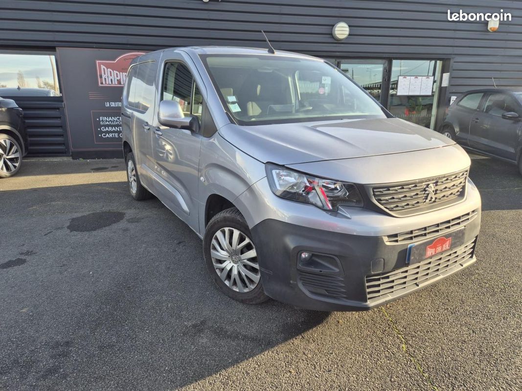 PEUGEOT PARTNER Standard 1000KG 1.5 BlueHDi S&S - 100 III Grip Standard PHASE 1 GARANTIE 6 MOIS (image 1)