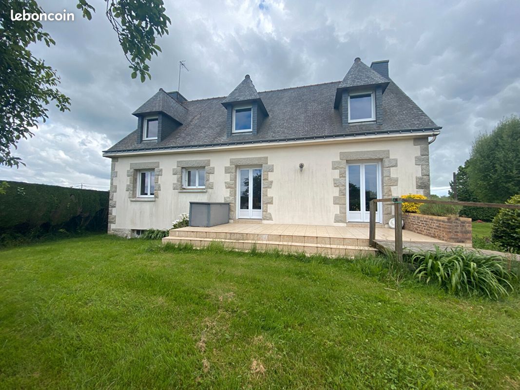 Maison 7 pièces 167 m² · à Merdrignac · 167 m² · 176 880 €