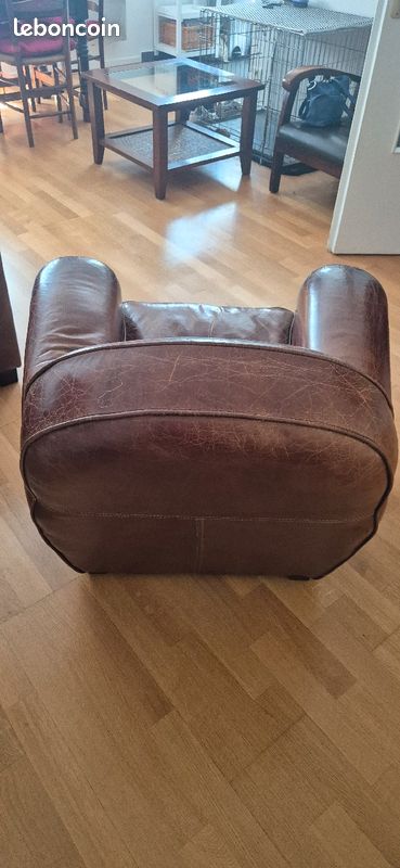Fauteuil club clouté cuir vieilli véritable (image 3)