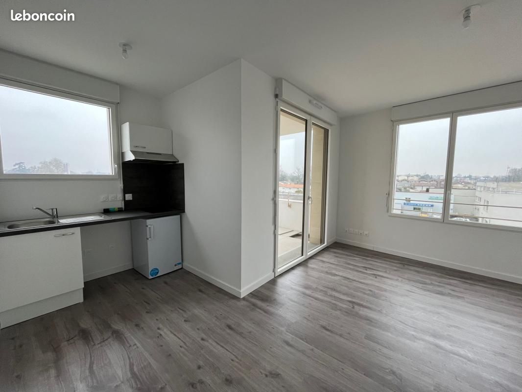 Appartement 2 pièces 42 m² · à Villenave-d'Ornon · 42 m² · 705 €