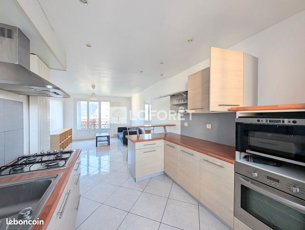 Appartement 3 pièces 52 m² · à Saint-Martin-d'Hères · 52 m² · 767 €/mois