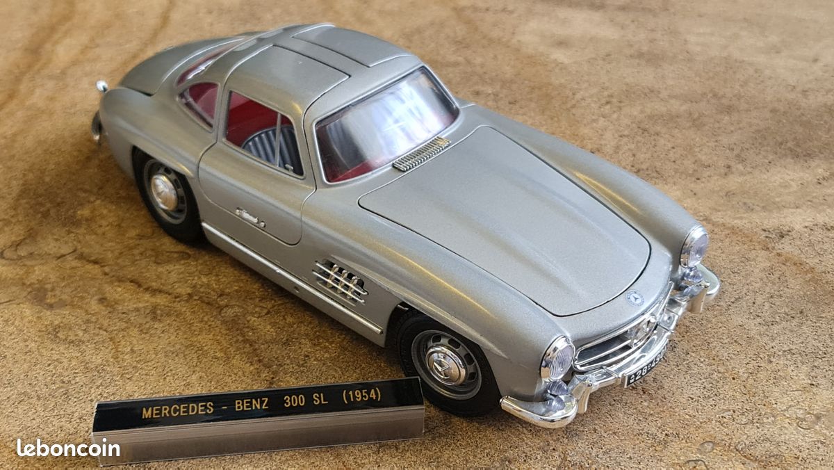 Burago 1/18 Mercedes-Benz 300 SL 1954 Grise - Miniature Métal Collection