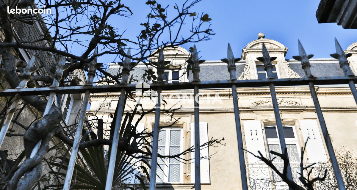 Maison 10 pièces 310 m² · à La Roche-sur-Yon · 310 m² · 1 240 000 €