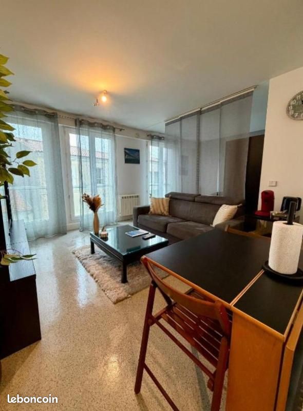 Appartement 1 pièce 31 m² · à La Rochelle · 31 m² · 730 €