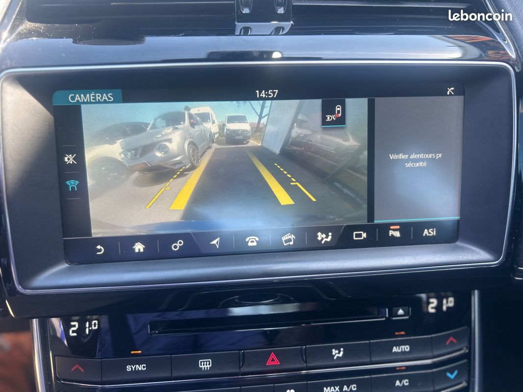 JAGUAR XE XE 2.0 L 180 AWD R-SPORt (image 8)