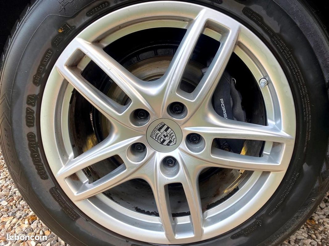 Porsche Cayenne Diesel 3L V6 Belle configuration En bon état (image 14)