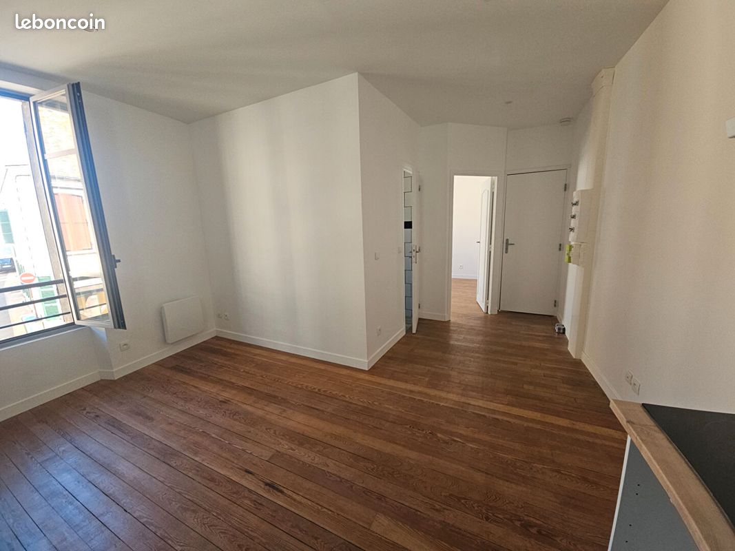 Appartement 3 pièces 42 m² · à Saint-Arnoult-en-Yvelines · 42 m² · 890 €