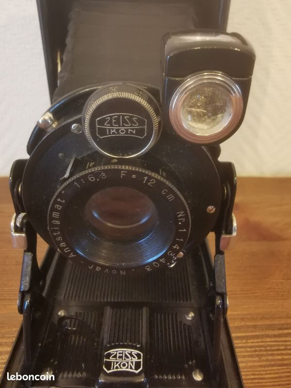 Appareil photo ancien ZEISS IKON pliant + étui cuir et trépied